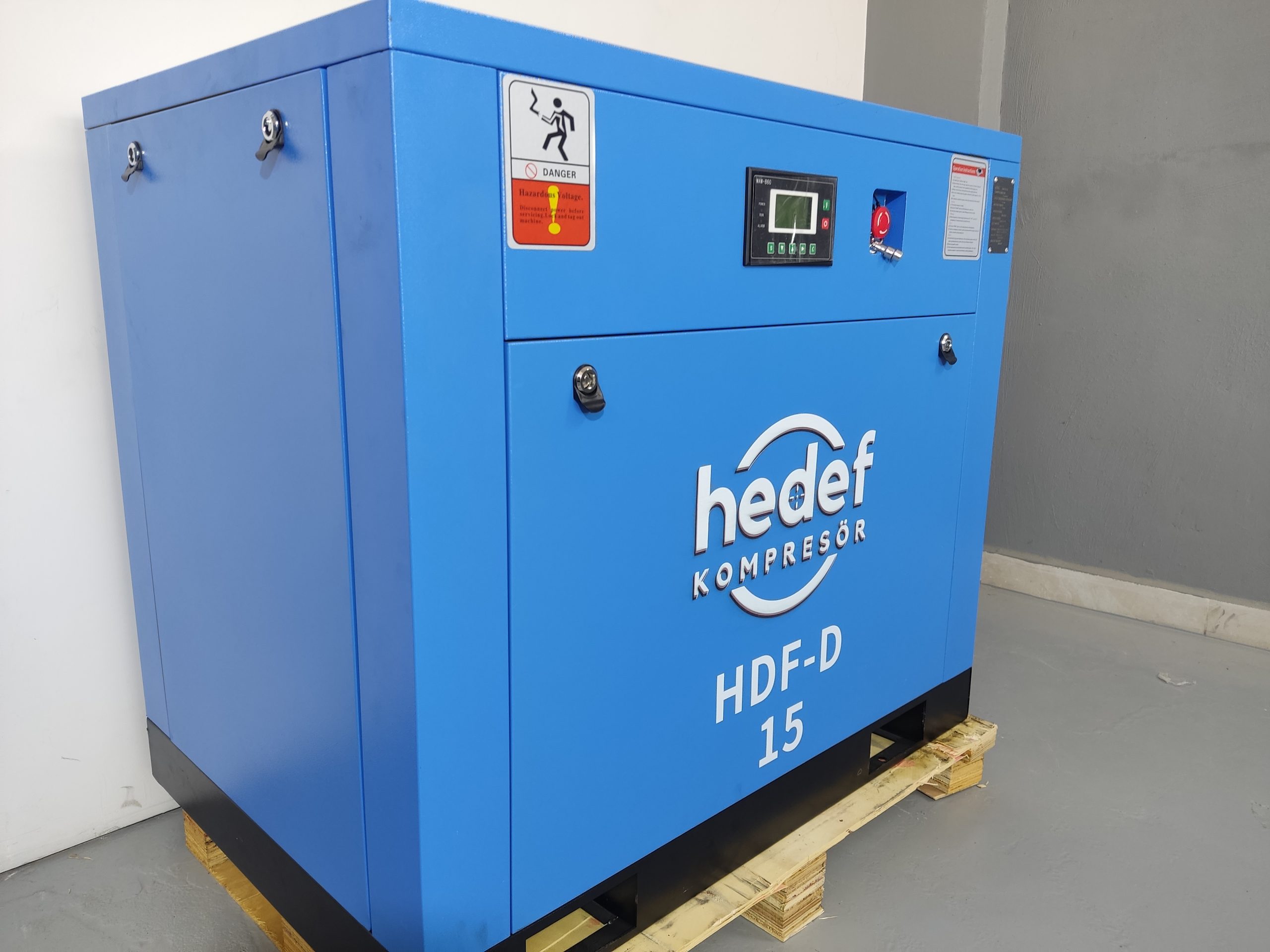 15 HP Vidalı Kompresör 2 IMG 20240413 114439 scaled